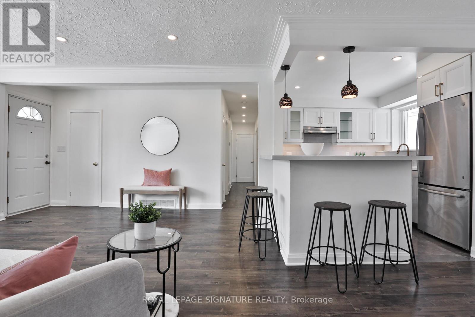 27 Lejune Road, Toronto (Tam O'shanter-Sullivan), Ontario  M1T 2S6 - Photo 10 - E12854470