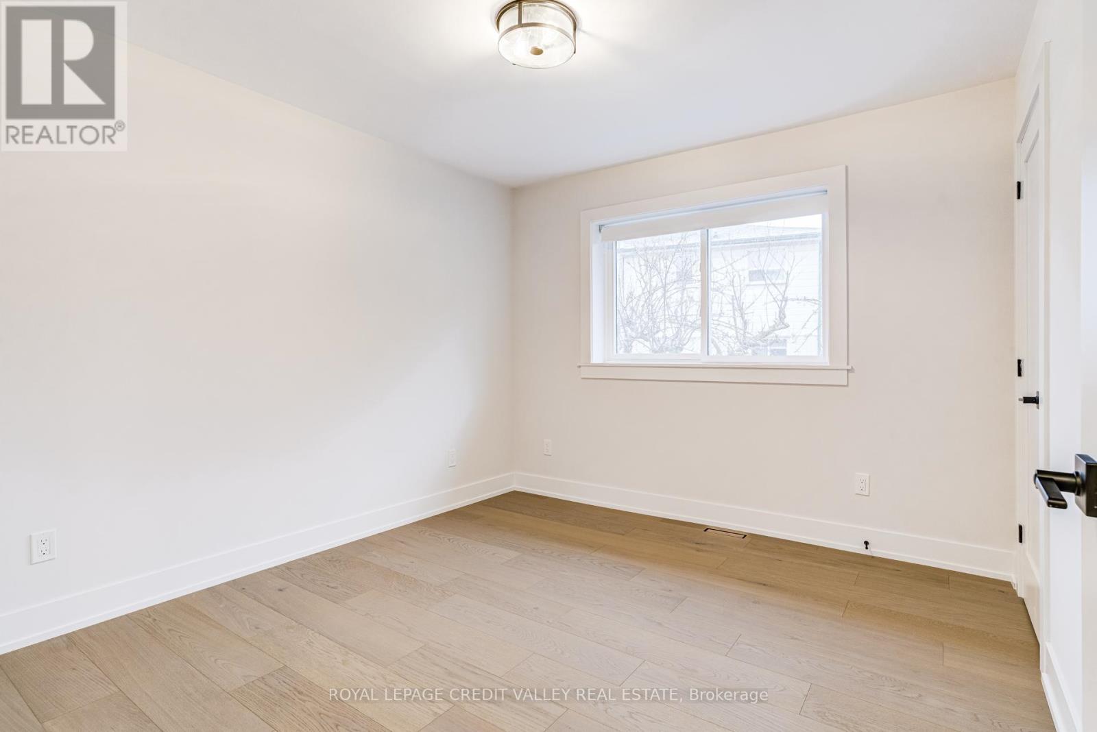 500 Selsey Drive, Mississauga, Ontario  L5A 1B9 - Photo 41 - W12890422