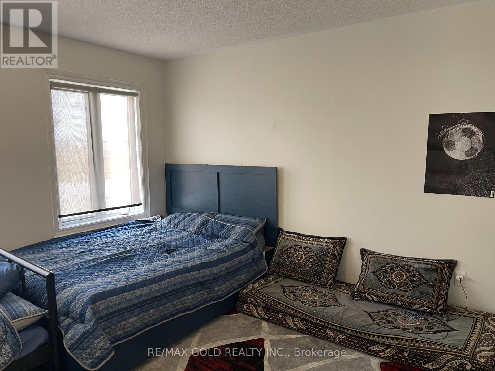 36 Brushwood Drive, Brampton, Ontario  L6Y 6G6 - Photo 35 - W12898364