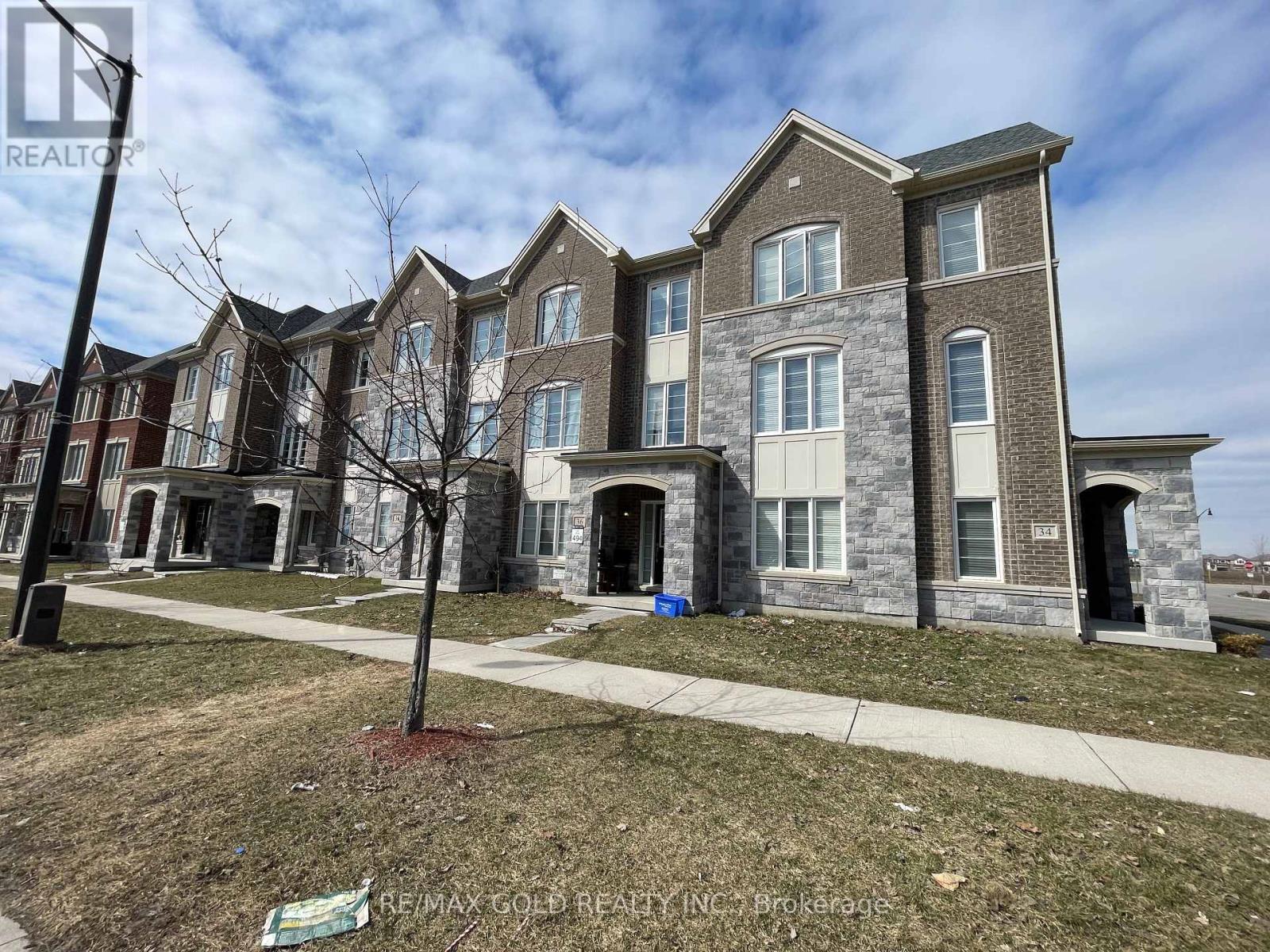 36 Brushwood Drive, Brampton, Ontario  L6Y 6G6 - Photo 37 - W12898364