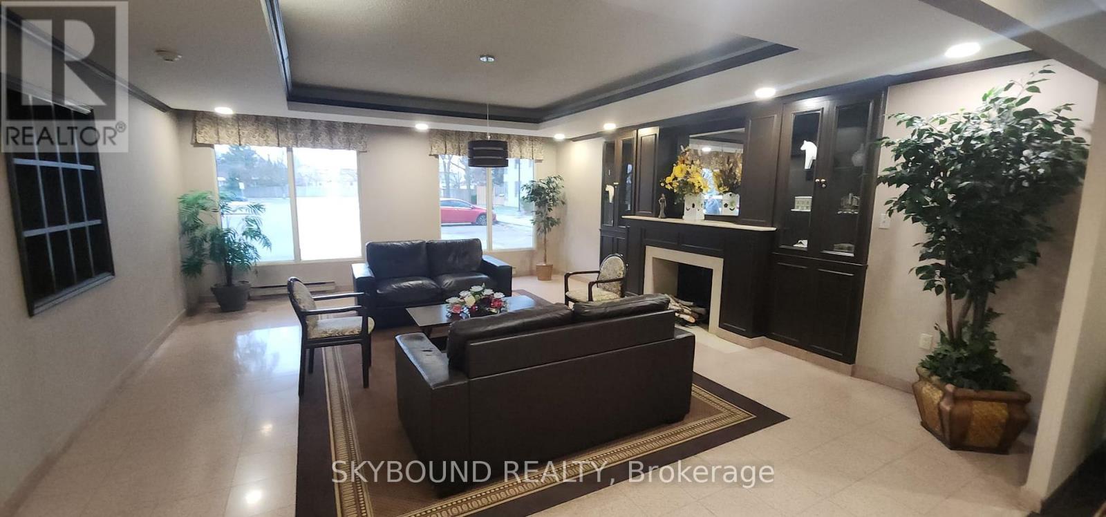 423 - 8351 Mclaughlin Road, Brampton, Ontario  L6Y 4H8 - Photo 4 - W12900458