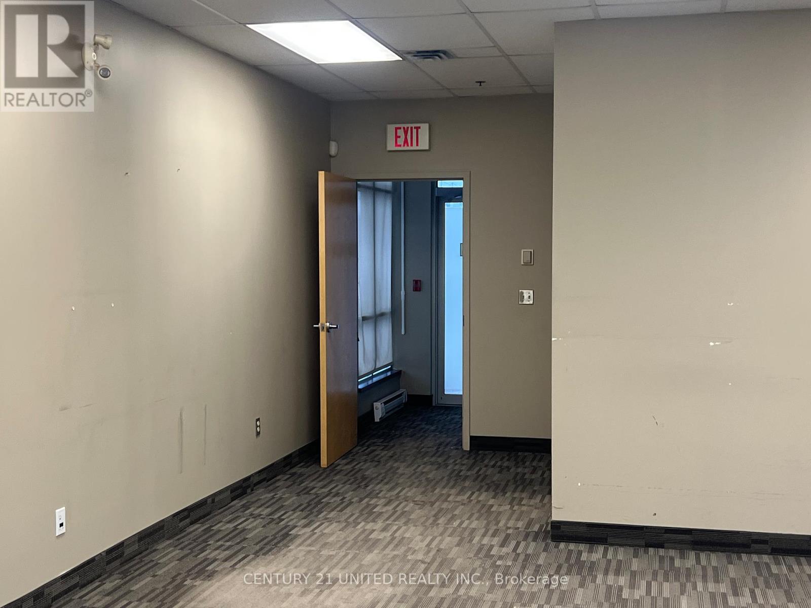 99 Simcoe Street, Peterborough, Ontario  K9H 2H3 - Photo 8 - X12411503