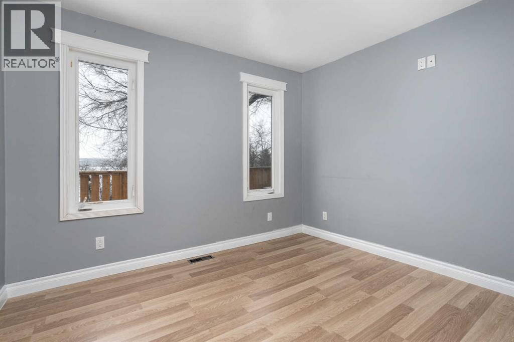 211 Red Wing Crescent, Tillicum Beach, Alberta  T4V 2M9 - Photo 9 - A2293846