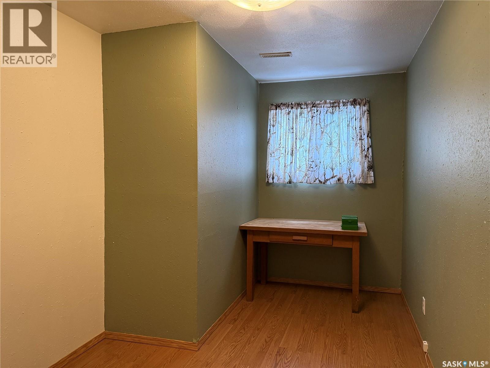 801 2nd Avenue W, Meadow Lake, Saskatchewan  S9X 1A1 - Photo 15 - SK028081