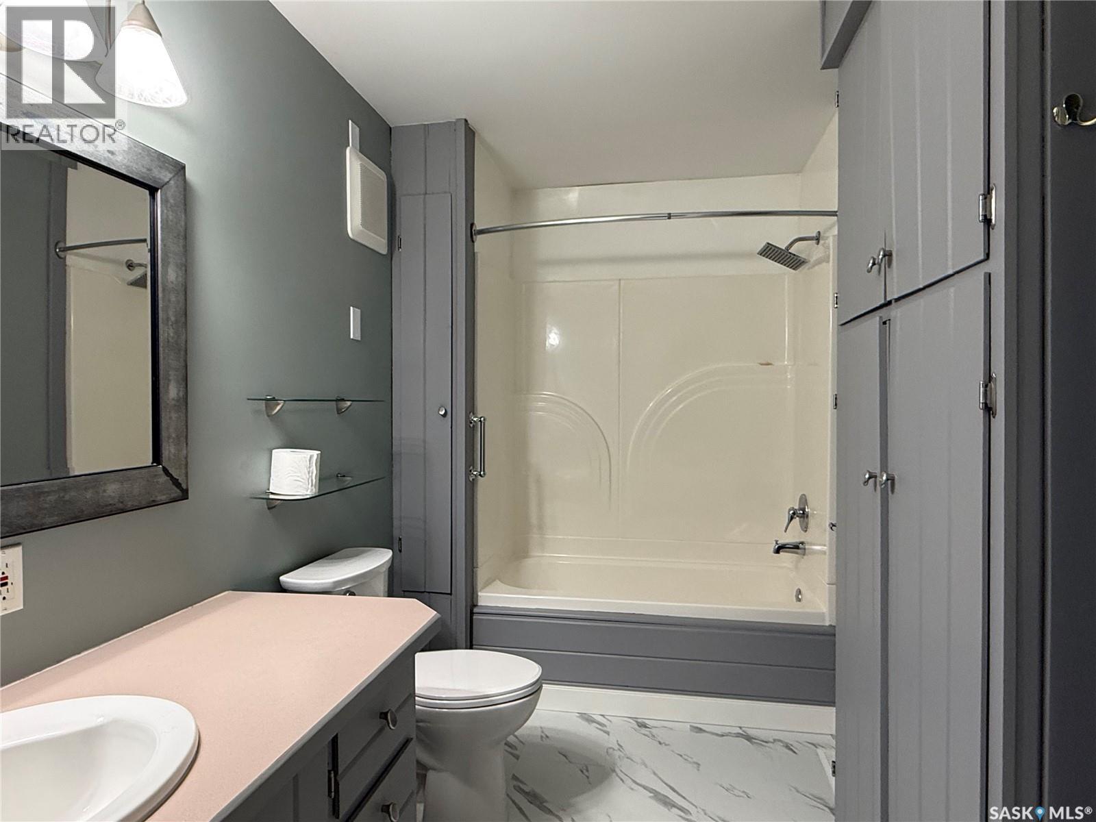 801 2nd Avenue W, Meadow Lake, Saskatchewan  S9X 1A1 - Photo 12 - SK028081