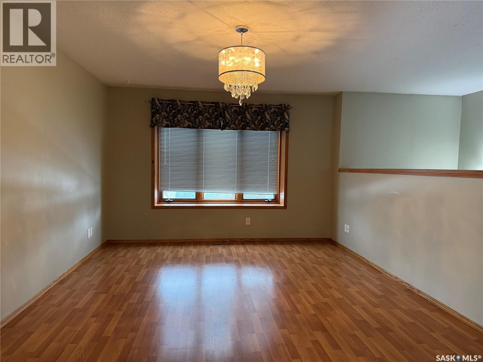 801 2nd Avenue W, Meadow Lake, Saskatchewan  S9X 1A1 - Photo 5 - SK028081