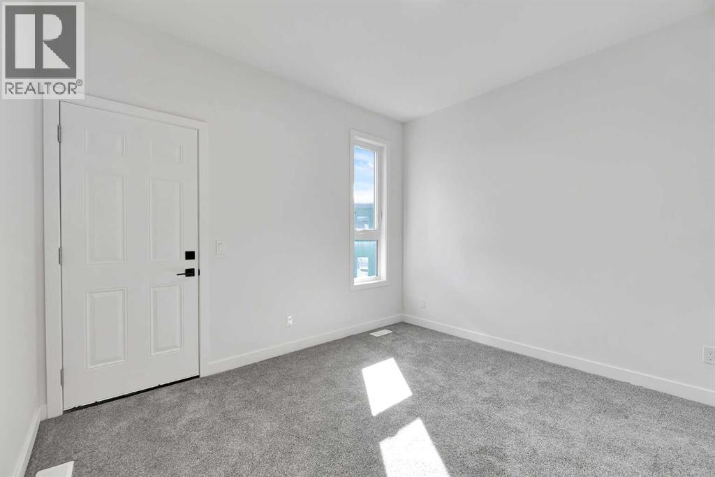 4905 Bowness Road Nw, Calgary, Alberta  T3B 1H1 - Photo 13 - A2272621