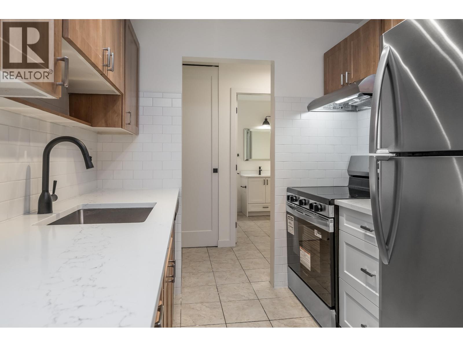 309 9101 Horne Street, Burnaby, British Columbia  V3N 4M3 - Photo 12 - R3101043