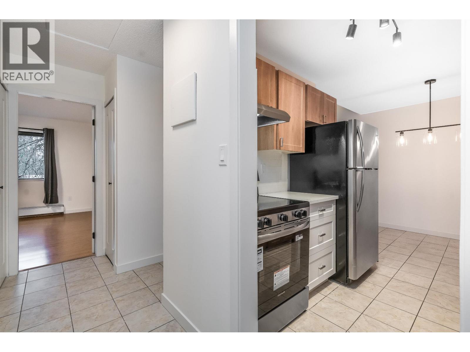 309 9101 Horne Street, Burnaby, British Columbia  V3N 4M3 - Photo 11 - R3101043