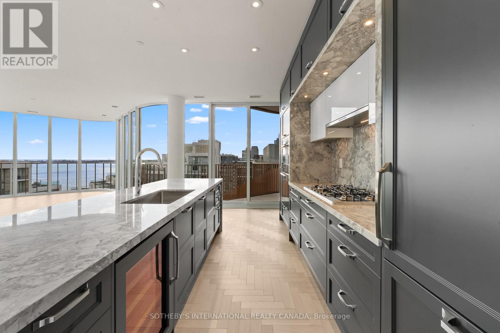 1322 - 155 Merchants' Wharf, Toronto, Ontario  M5A 0Y4 - Photo 6 - C12888016