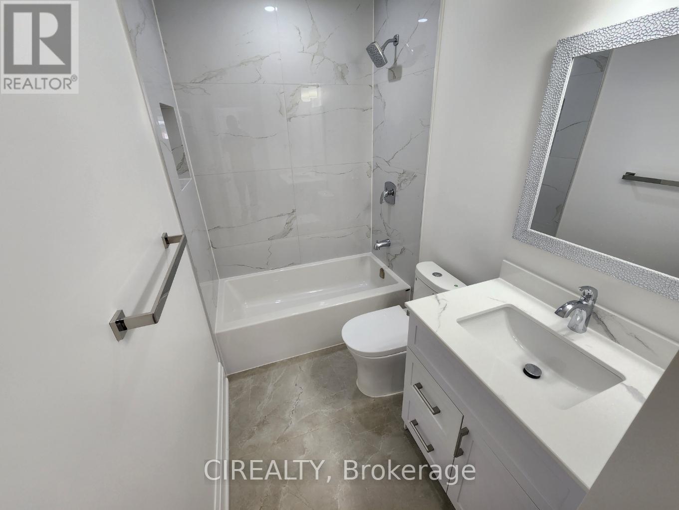 Main - 31 Bailey Crescent, Aurora (Aurora Highlands), Ontario  L4G 2B2 - Photo 12 - N12886208