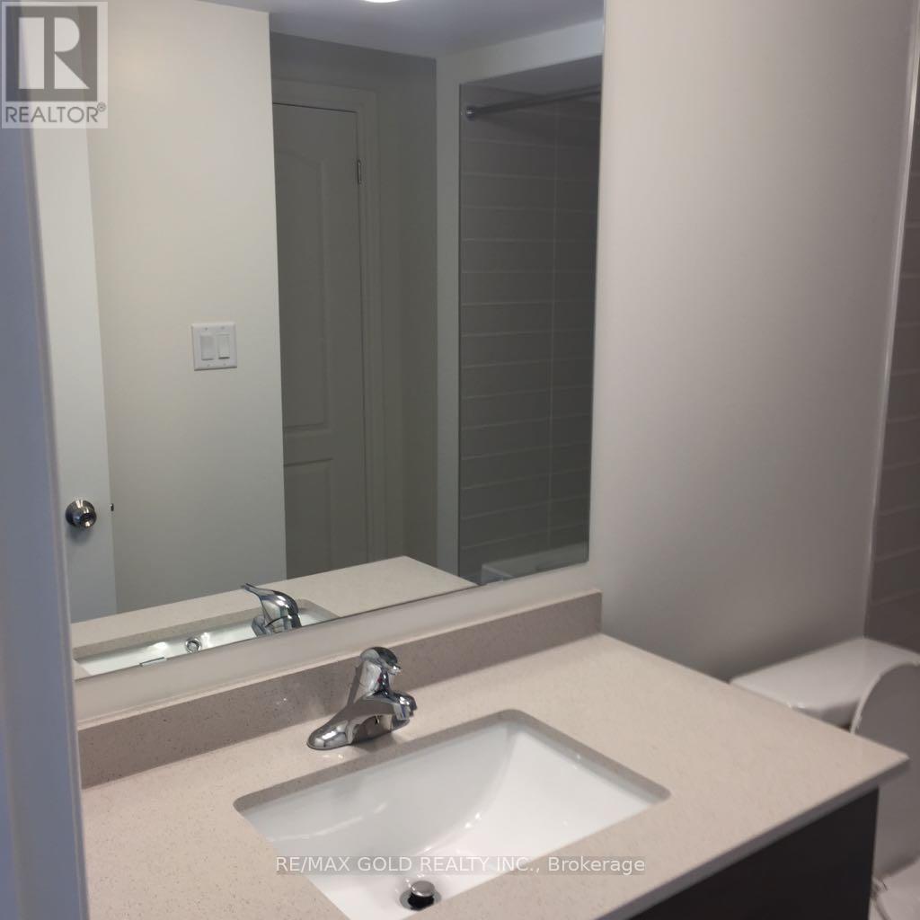 36 Brushwood Drive, Brampton, Ontario  L6Y 6G6 - Photo 21 - W12898364