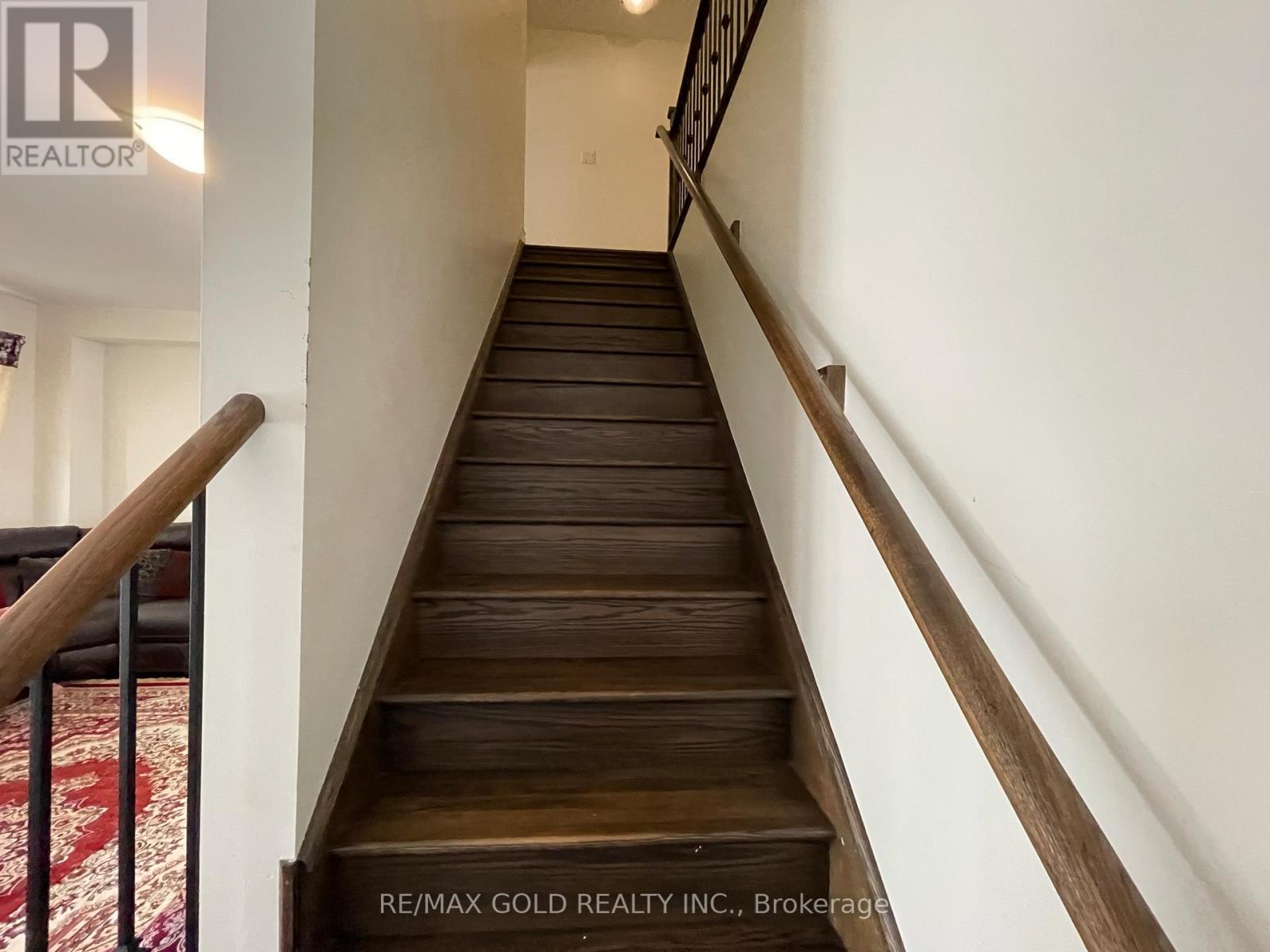 36 Brushwood Drive, Brampton, Ontario  L6Y 6G6 - Photo 12 - W12898364