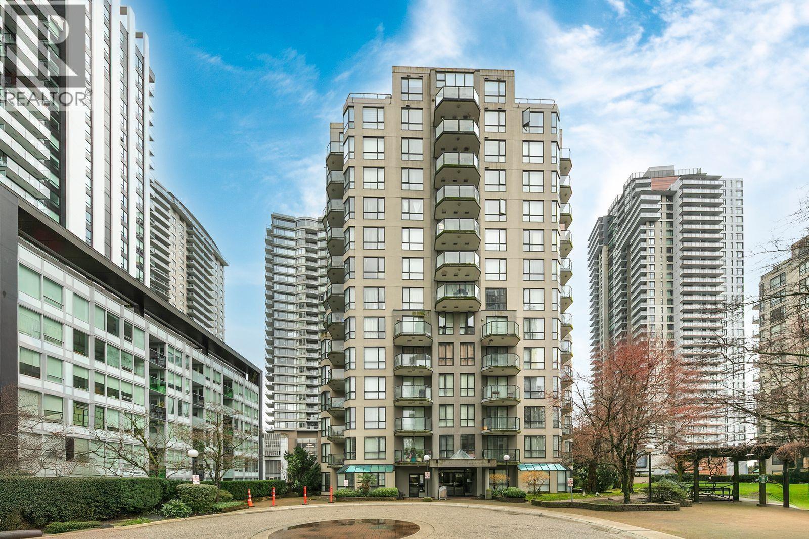 101 828 AGNES STREET, New Westminster, British Columbia