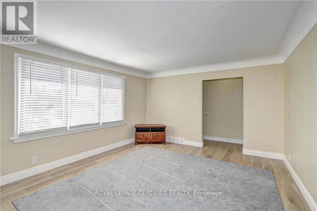 476 Prospect Avenue, Kitchener, Ontario  N2A 1E1 - Photo 3 - X12896198