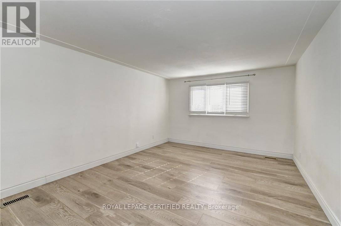 476 Prospect Avenue, Kitchener, Ontario  N2A 1E1 - Photo 33 - X12896198