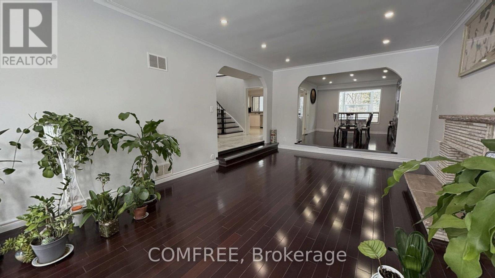 23 Janus Court, Toronto, Ontario  M2H 1S3 - Photo 4 - C12900602