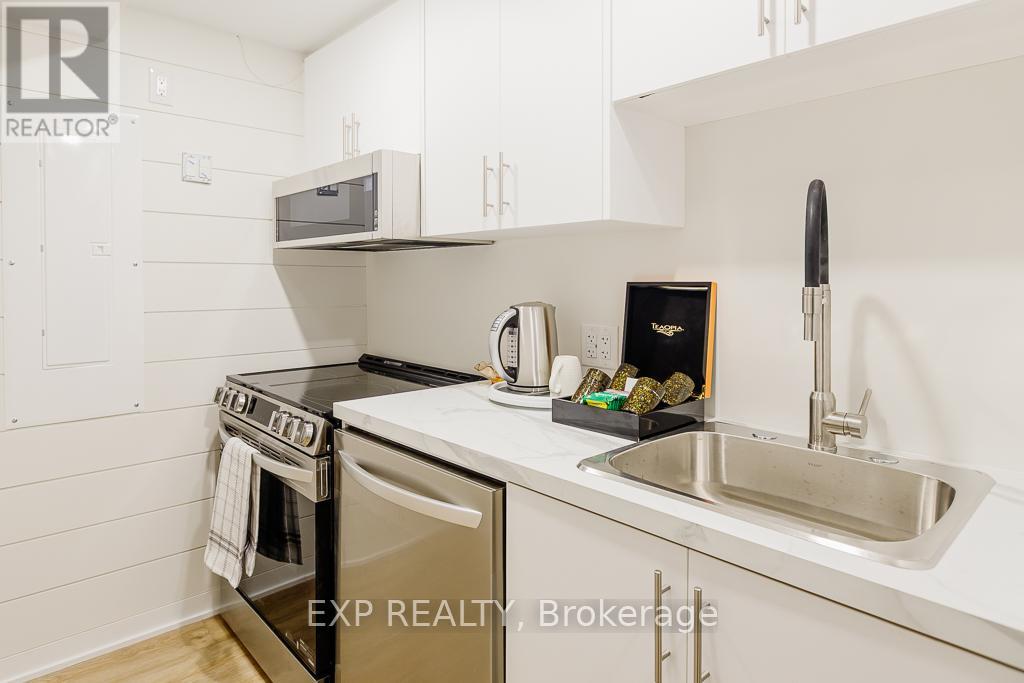 194 Willow Creek Circle, Ottawa, Ontario  K2G 7B1 - Photo 7 - X12900620