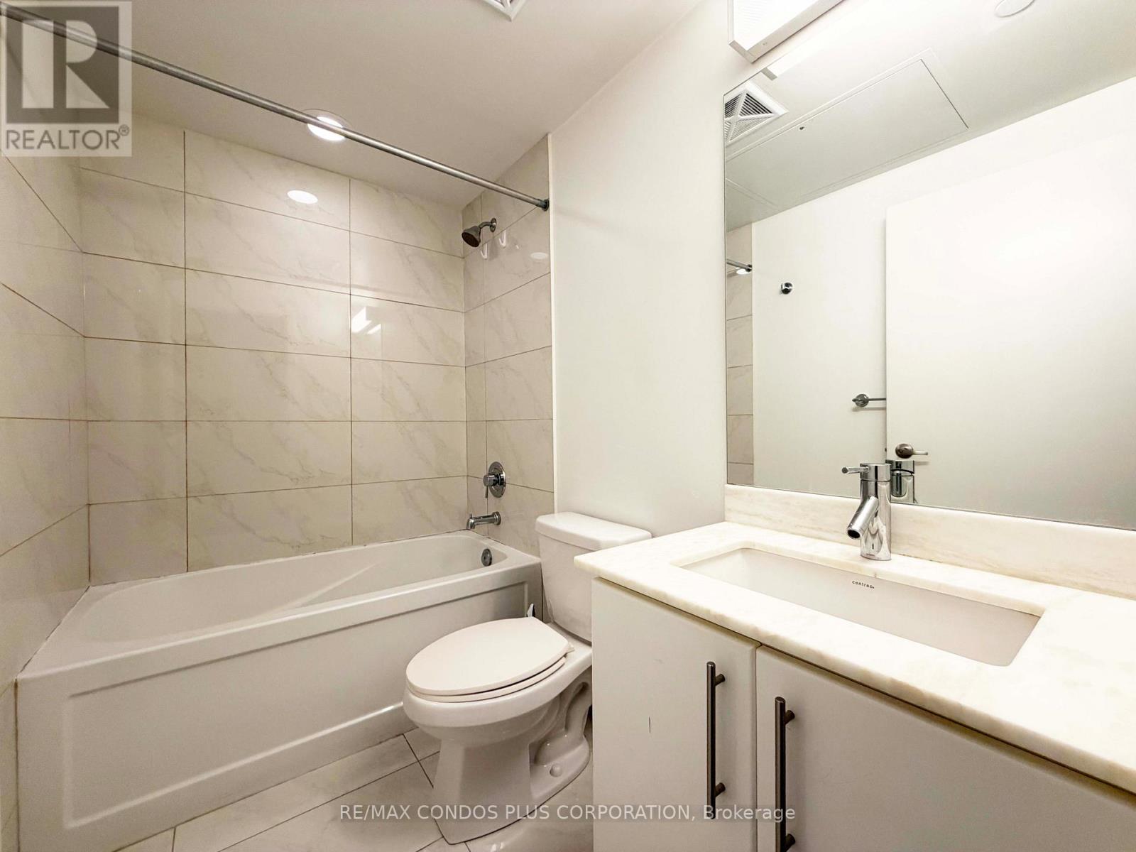 1508 - 58 Orchard View Boulevard, Toronto, Ontario  M4R 0A2 - Photo 9 - C12836056