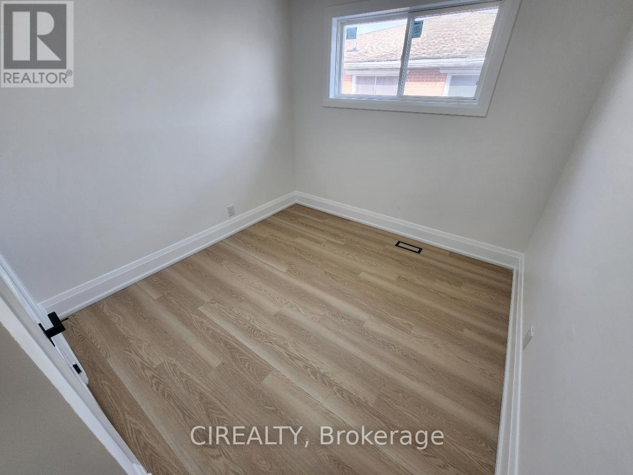 Main - 31 Bailey Crescent, Aurora (Aurora Highlands), Ontario  L4G 2B2 - Photo 16 - N12886208