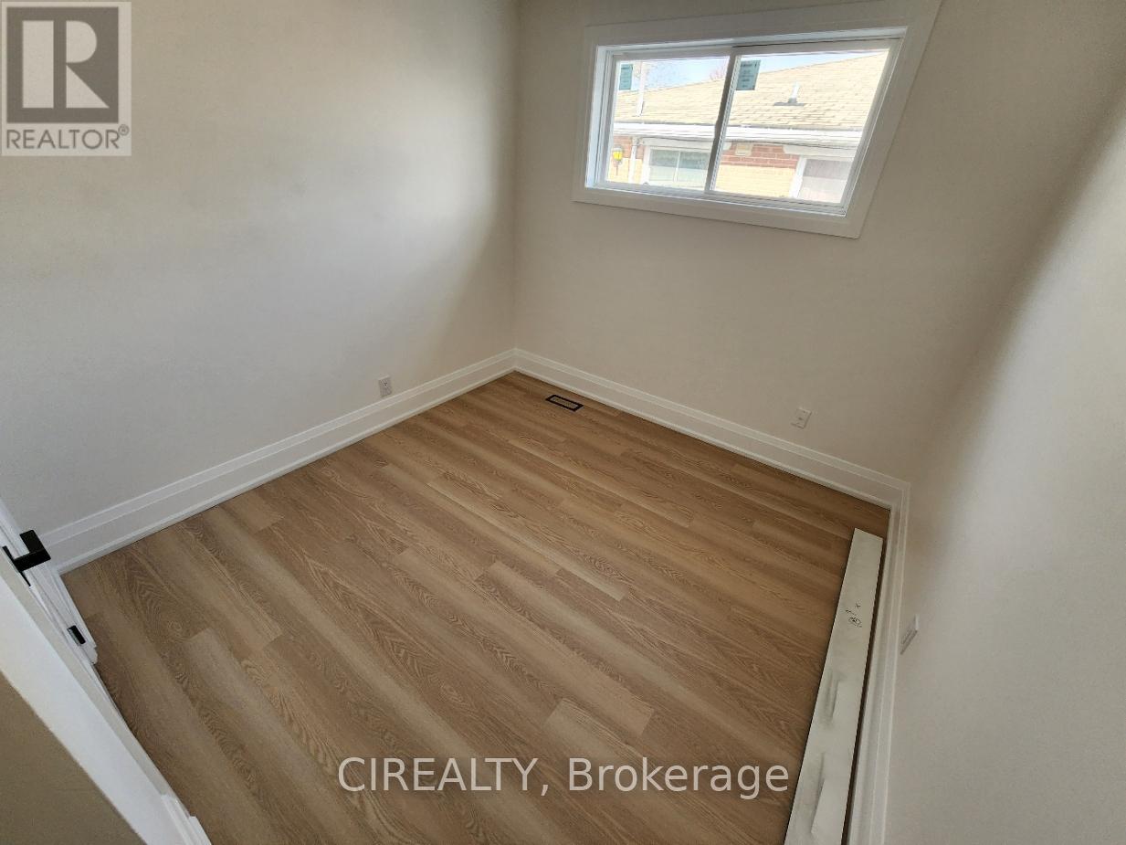 Main - 31 Bailey Crescent, Aurora (Aurora Highlands), Ontario  L4G 2B2 - Photo 17 - N12886208