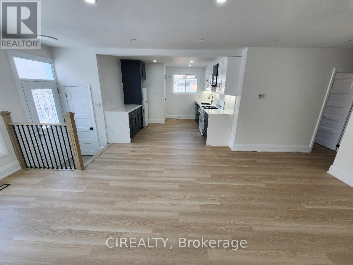 Main - 31 Bailey Crescent, Aurora (Aurora Highlands), Ontario  L4G 2B2 - Photo 6 - N12886208