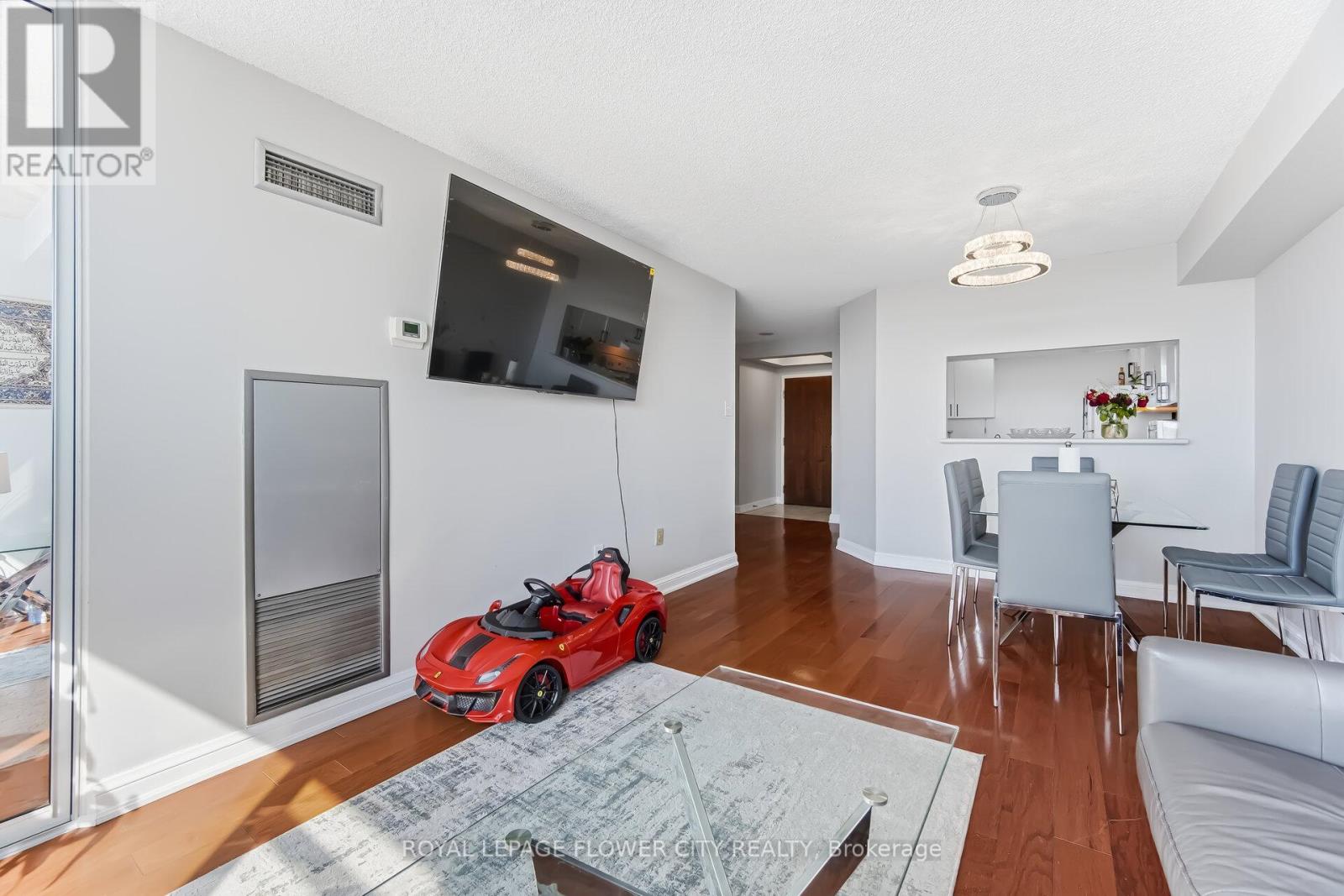 2103 - 22 Hanover Road, Brampton, Ontario  L6S 5K7 - Photo 20 - W12888586