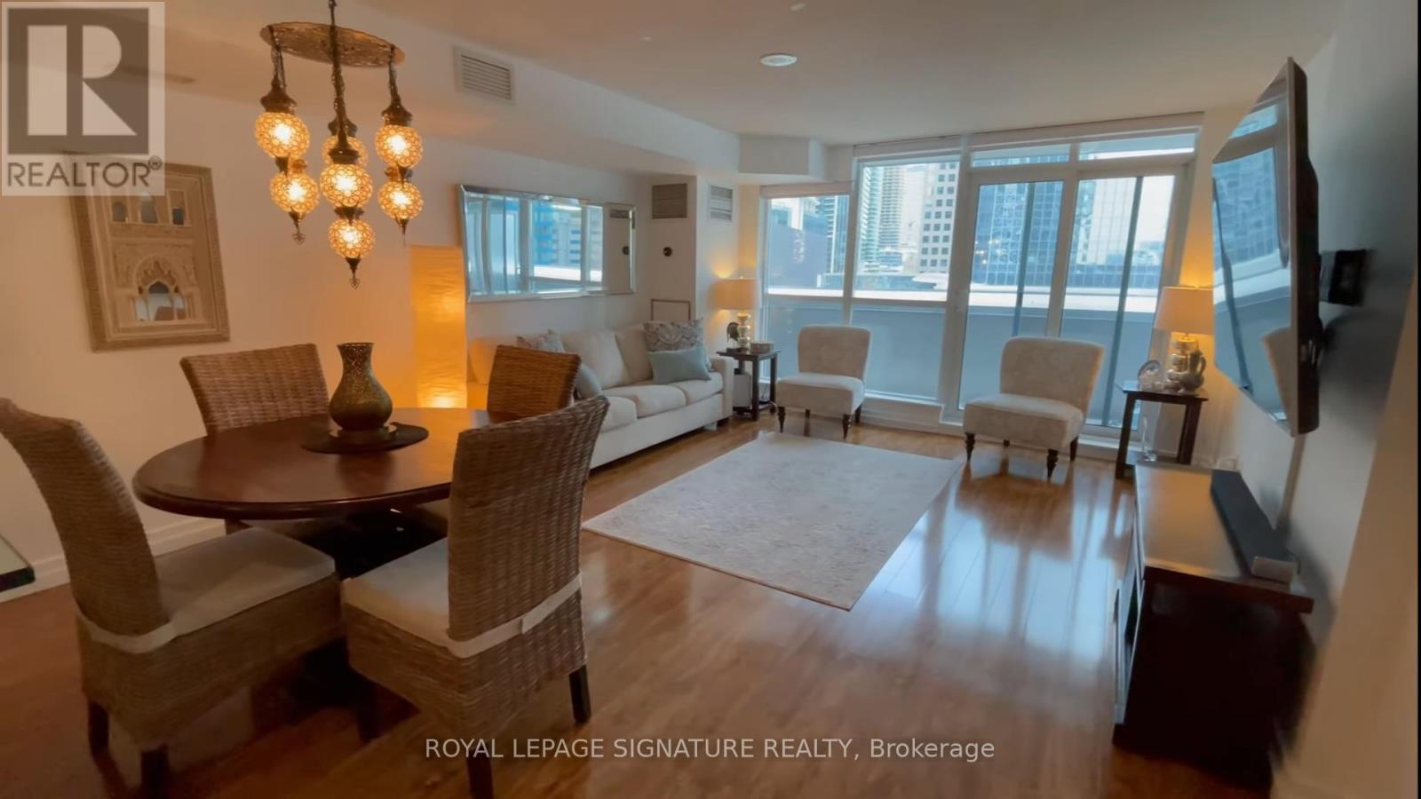 402 - 8 YORK STREET, toronto (waterfront communities), Ontario