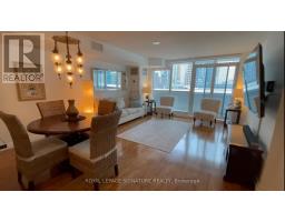 402 - 8 YORK STREET, Toronto, Ontario