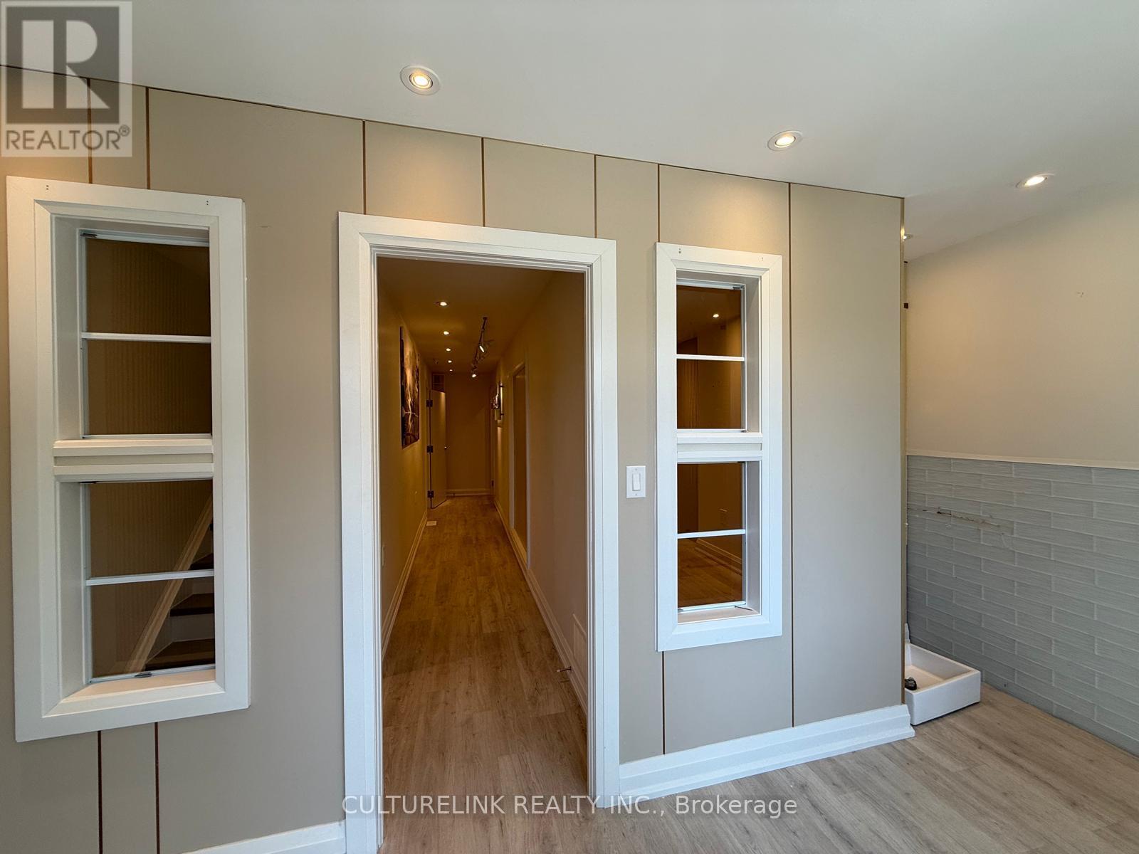 Rear 2nd & 3rd Floor - 5509 Yonge Street, Toronto, Ontario  M2N 5S3 - Photo 7 - C12900672