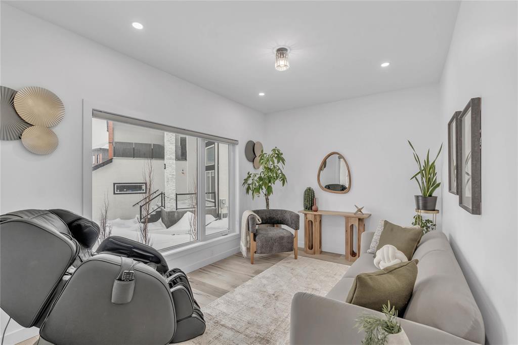 160 Saddleridge Lane, Winnipeg, Manitoba  R3W 1R1 - Photo 3 - 202604946
