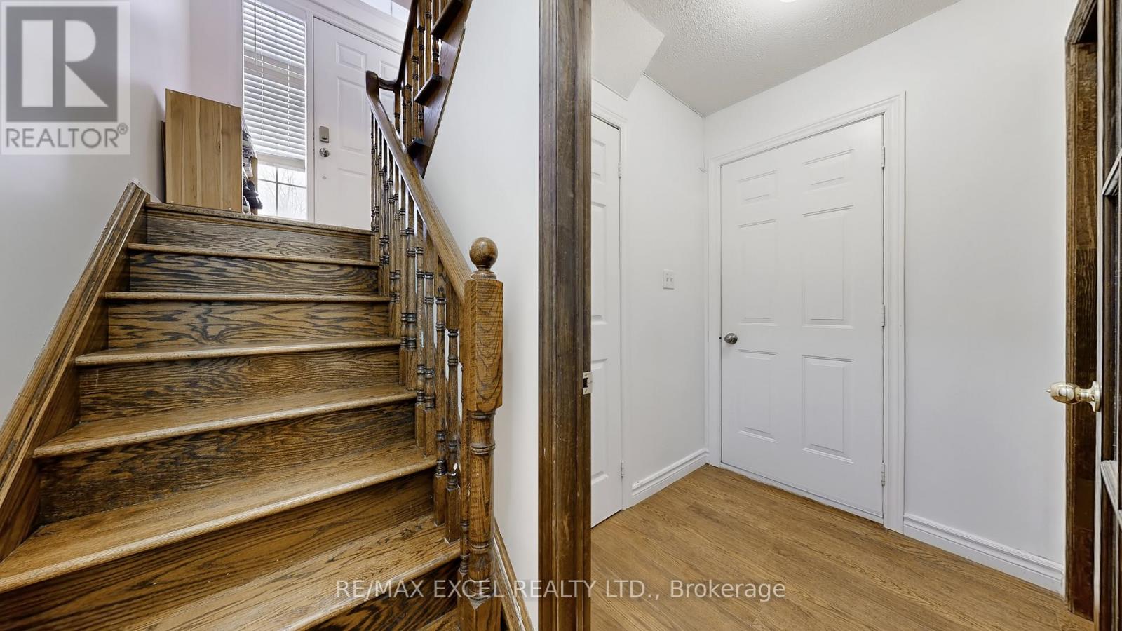 11 Royal Manor Crescent, Richmond Hill, Ontario  L4B 3N5 - Photo 22 - N12900676