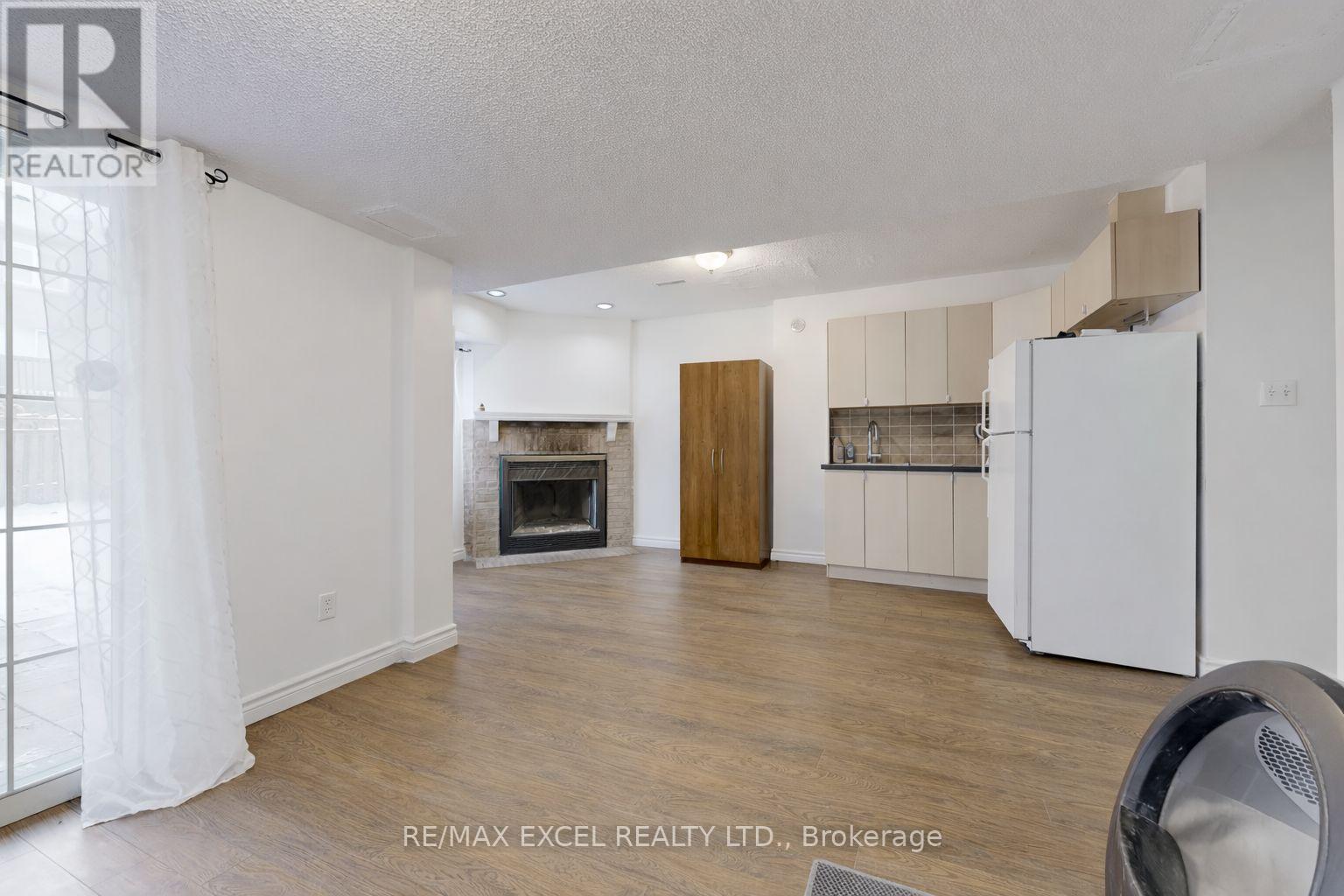 11 Royal Manor Crescent, Richmond Hill, Ontario  L4B 3N5 - Photo 33 - N12900676