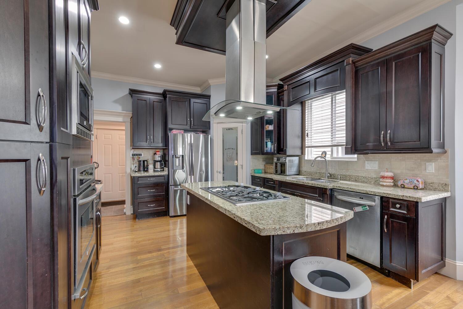 18938 54a Avenue, Surrey, British Columbia  V3S 6R4 - Photo 17 - R3101487