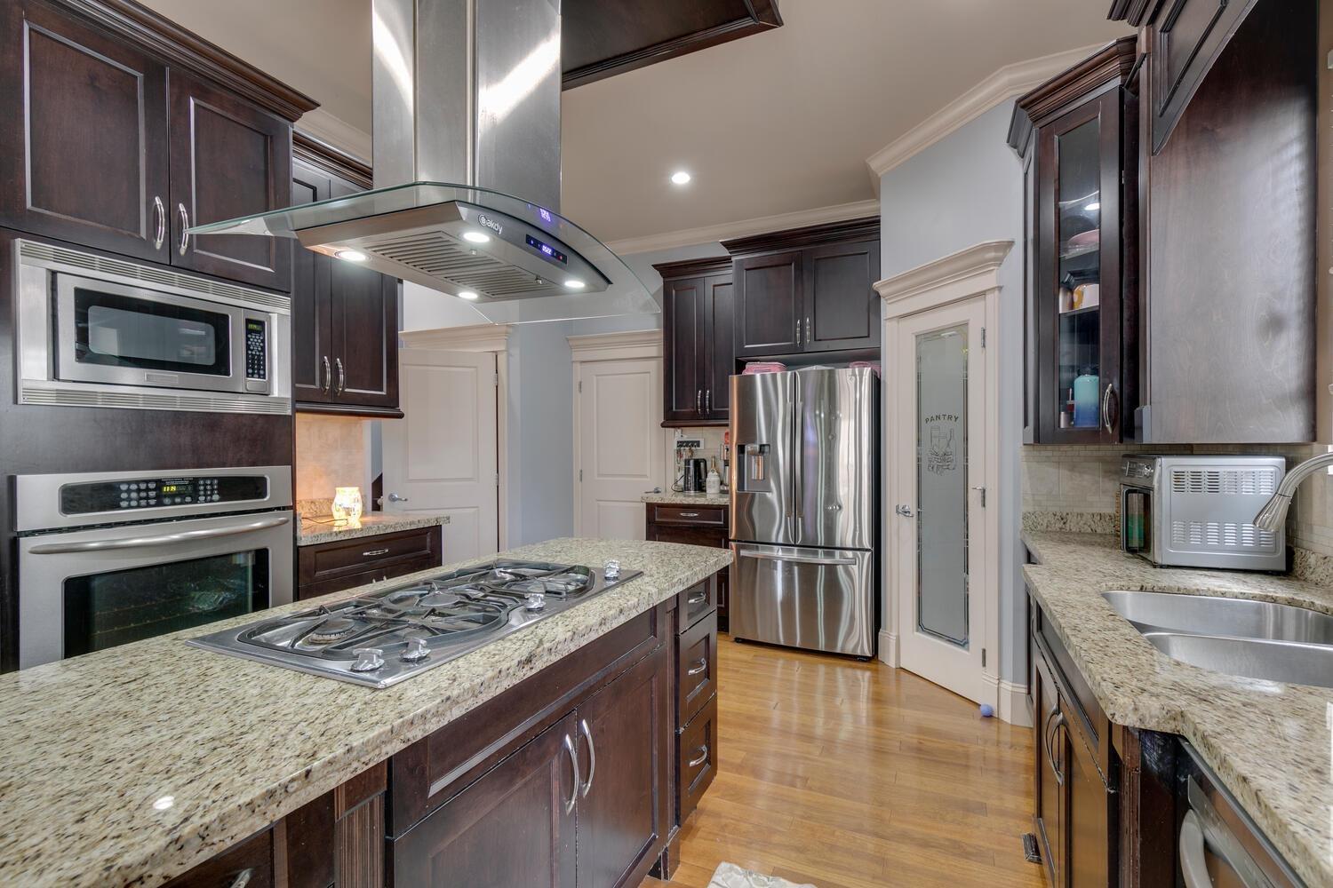 18938 54a Avenue, Surrey, British Columbia  V3S 6R4 - Photo 18 - R3101487