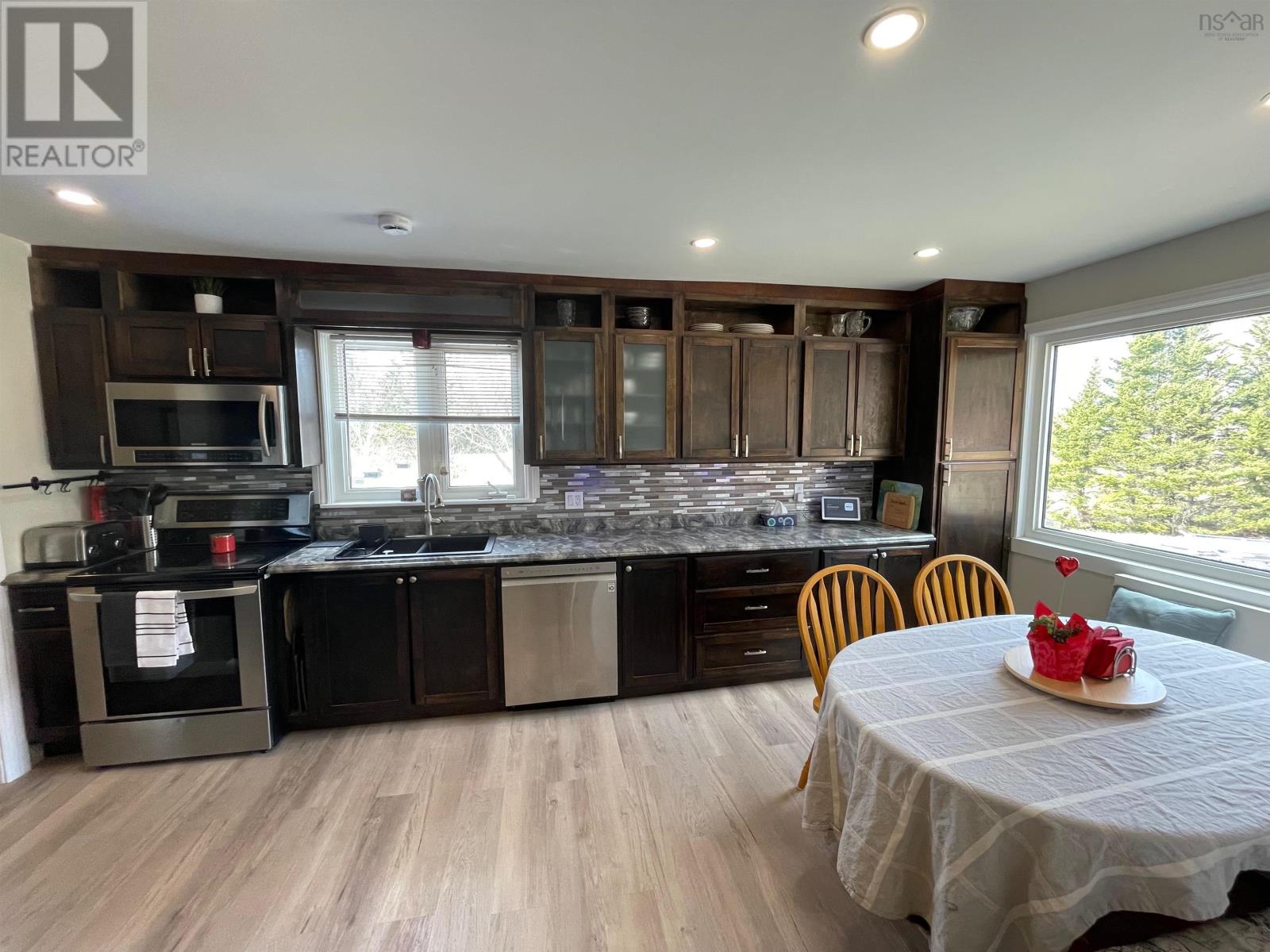 106 Morley Road, Portage, Nova Scotia  B1L 1E2 - Photo 8 - 202604964