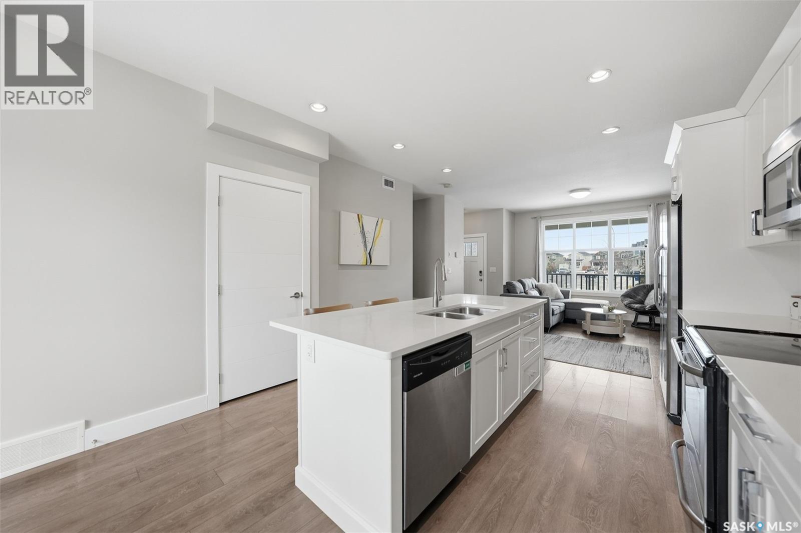 668 Meadows Boulevard, Saskatoon, Saskatchewan  S7V 0M5 - Photo 10 - SK030853