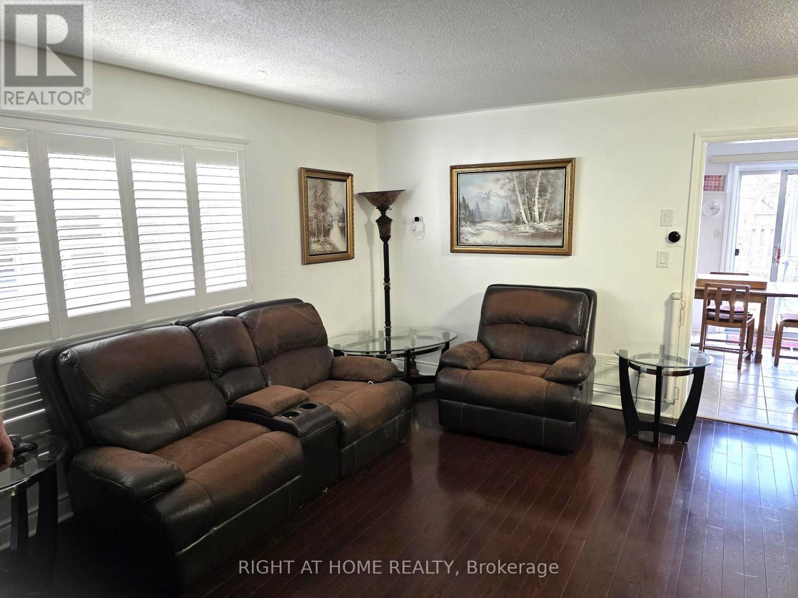 734 Spanish Moss Trail W, Mississauga, Ontario  L5W 1E6 - Photo 6 - W12873586