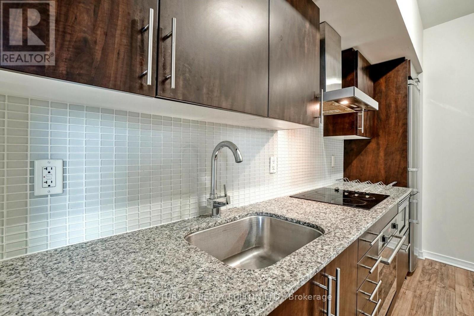 2211 - 352 Front Street W, Toronto (Waterfront Communities), Ontario  M5V 0K3 - Photo 10 - C12893542