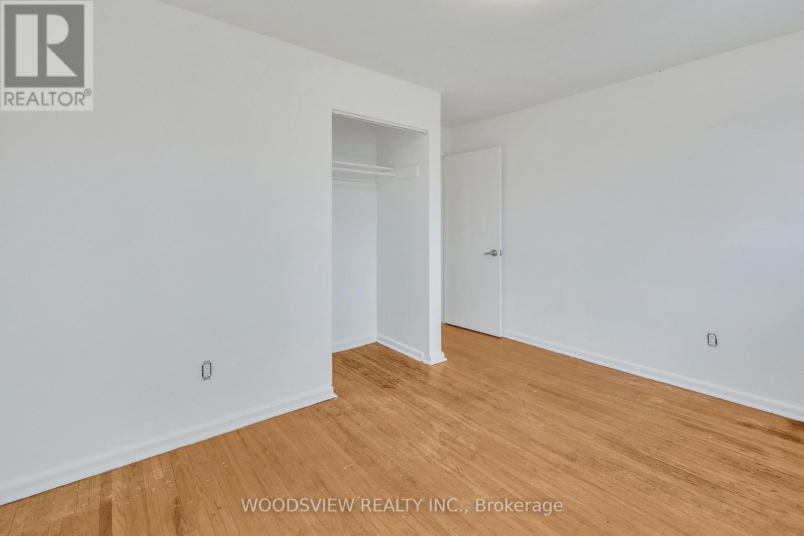 56 Lightwood Drive, Toronto (Thistletown-Beaumonde Heights), Ontario  M9V 2Z2 - Photo 10 - W12900600