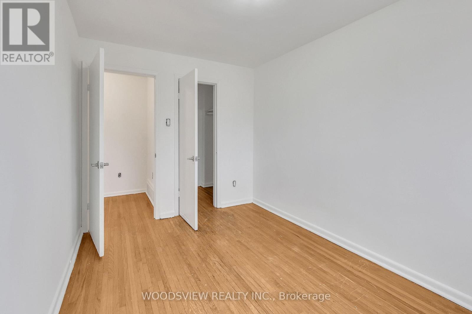 56 Lightwood Drive, Toronto (Thistletown-Beaumonde Heights), Ontario  M9V 2Z2 - Photo 7 - W12900600