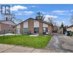 56 LIGHTWOOD DRIVE, Toronto, Ontario