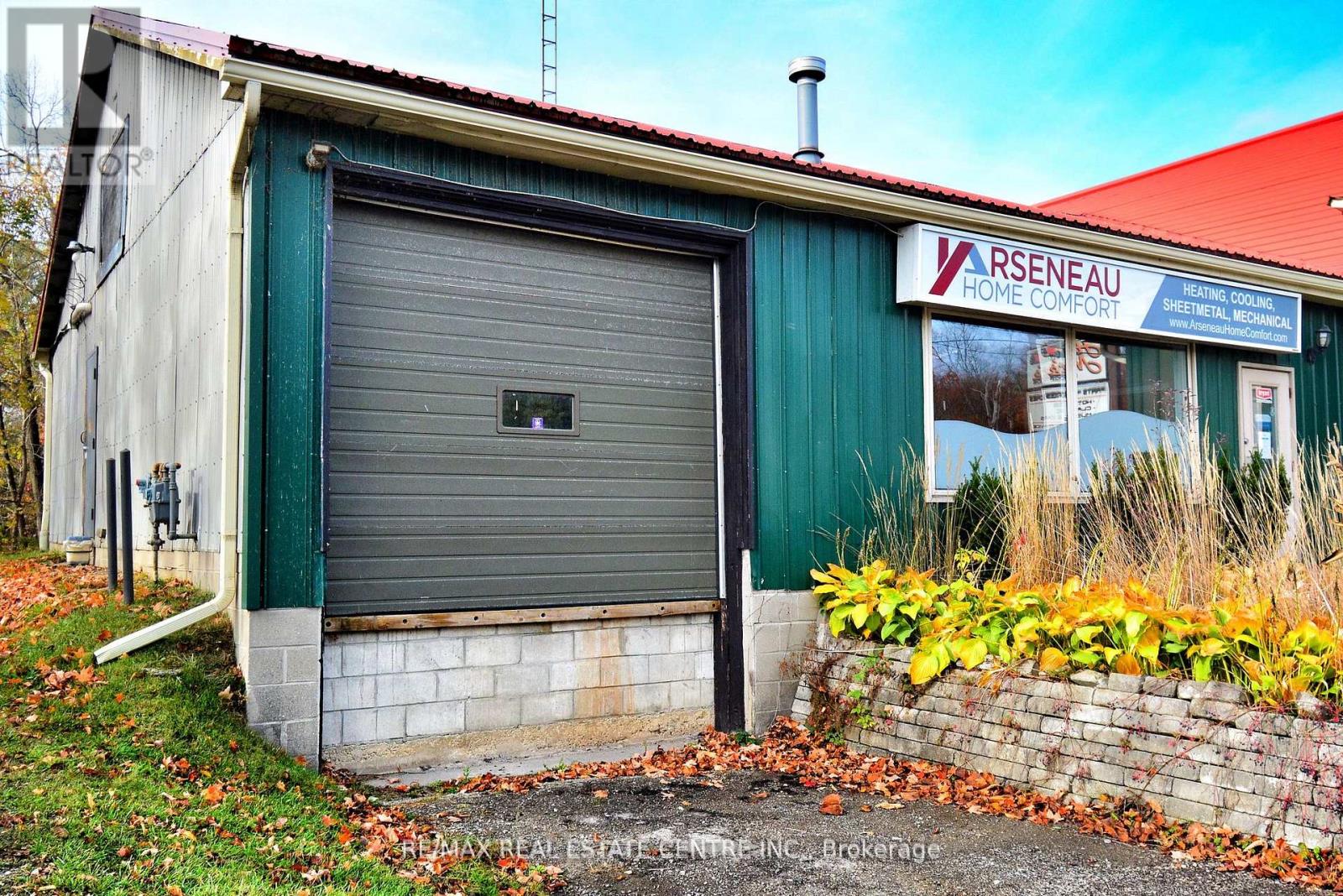 16524 Hurontario Street, Caledon, Ontario  L0N 1C0 - Photo 4 - W12900612