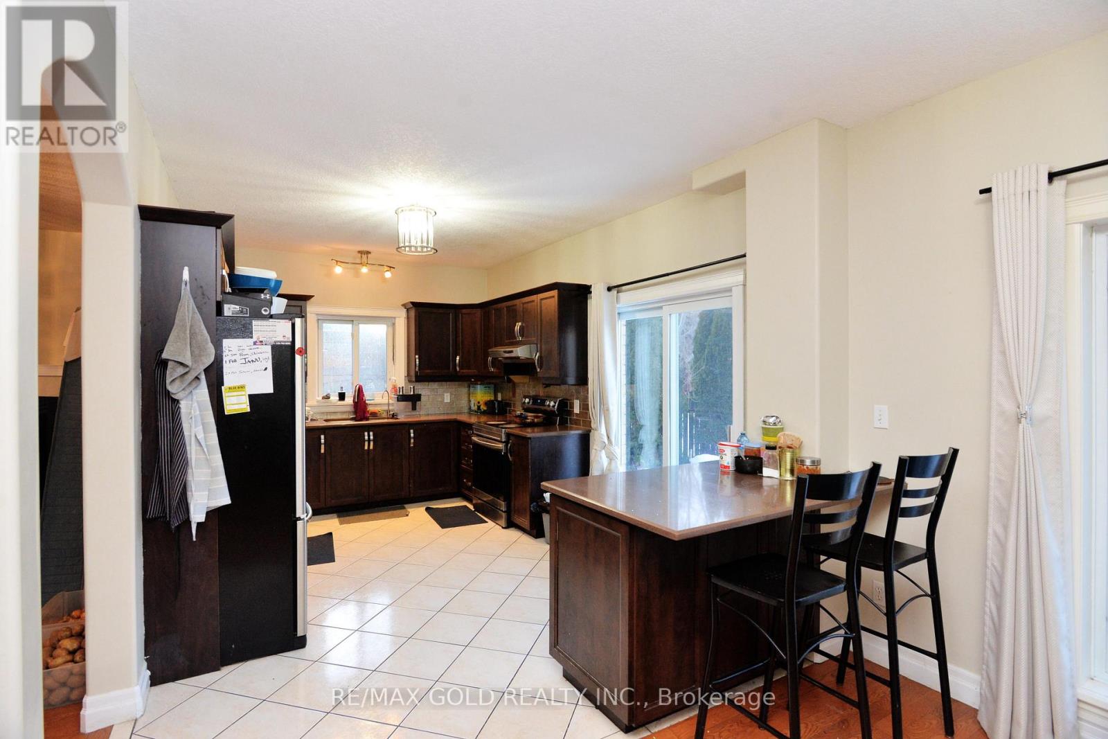 230 Doon Mills Drive, Kitchener, Ontario  N2P 2R8 - Photo 12 - X12840290