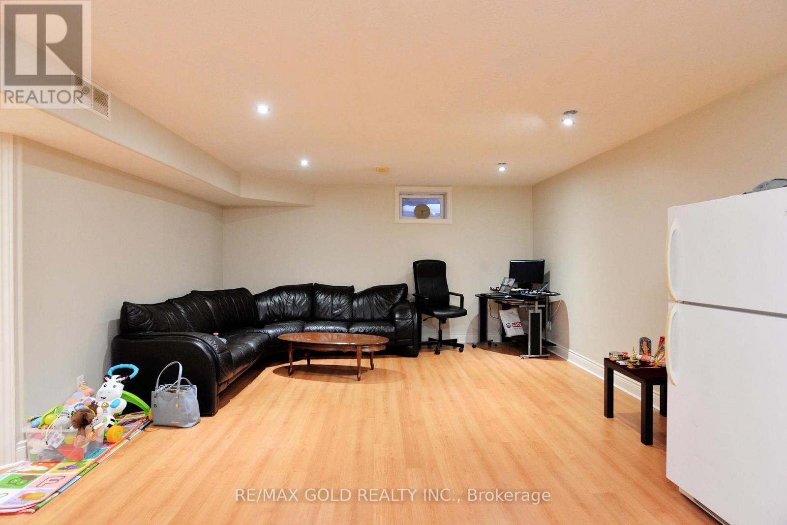 230 Doon Mills Drive, Kitchener, Ontario  N2P 2R8 - Photo 28 - X12840290