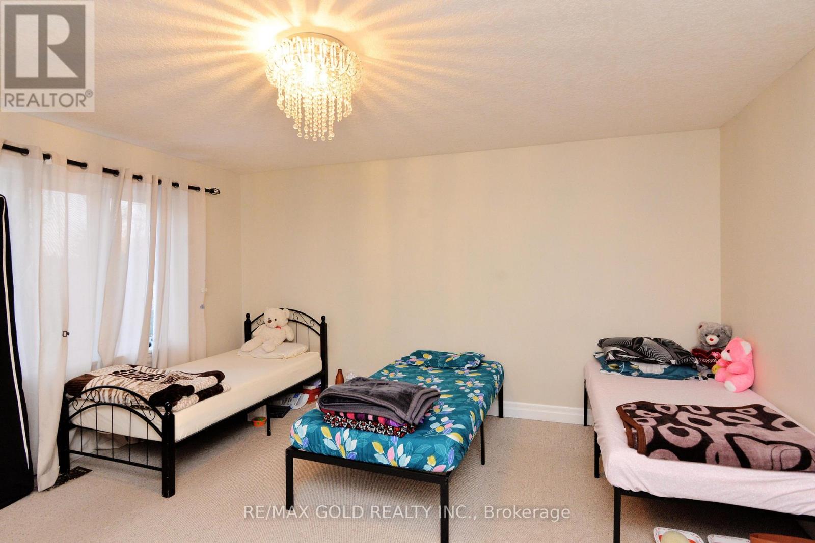 230 Doon Mills Drive, Kitchener, Ontario  N2P 2R8 - Photo 18 - X12840290