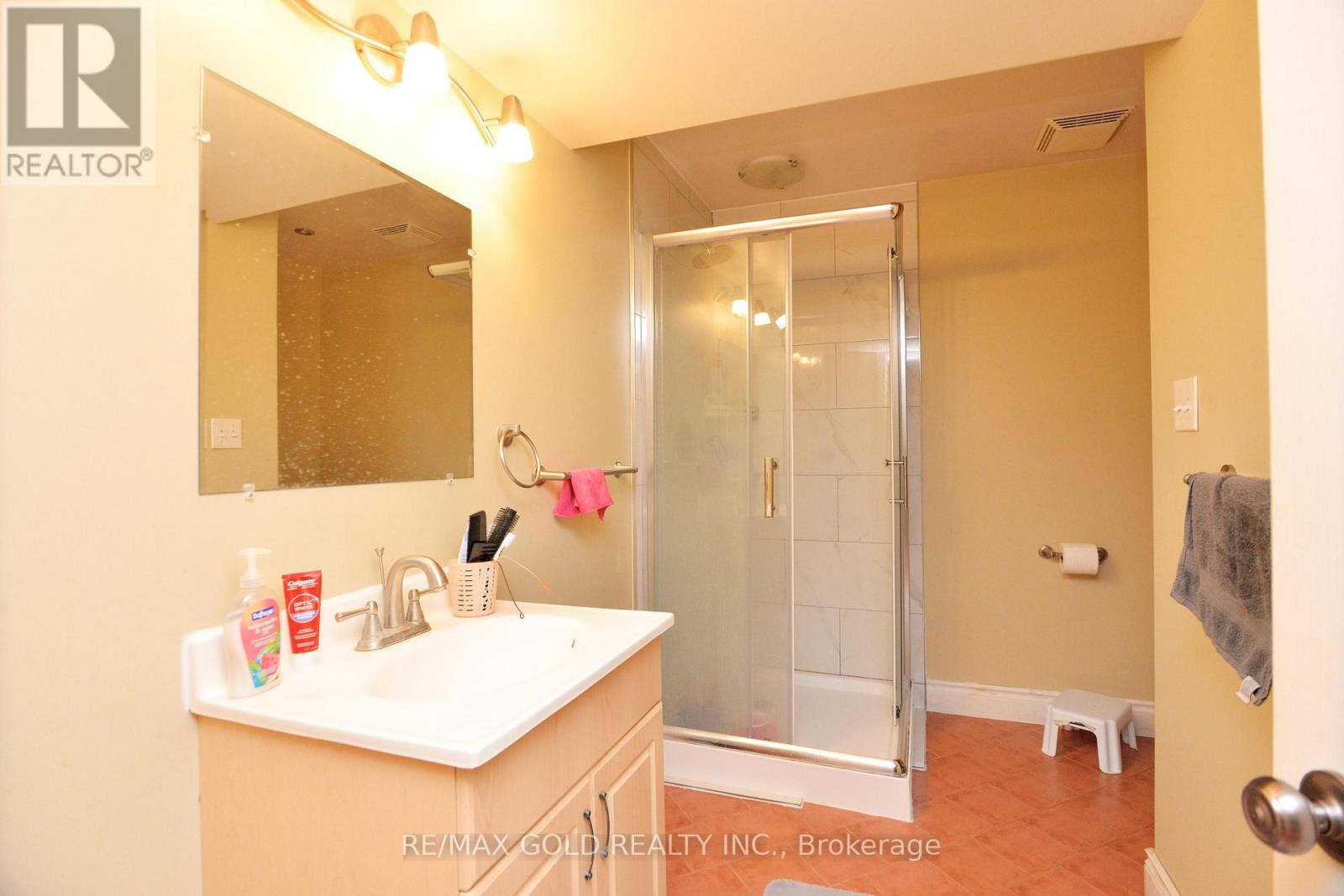 230 Doon Mills Drive, Kitchener, Ontario  N2P 2R8 - Photo 31 - X12840290