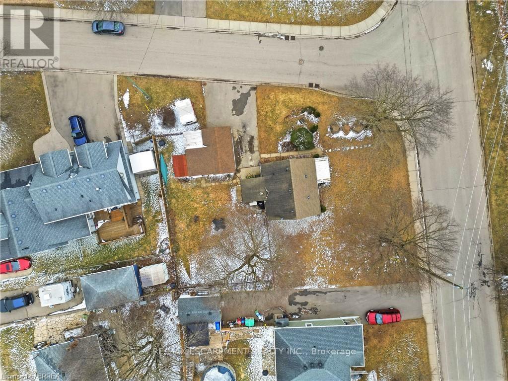 112 Dundas Street W, Brant (Paris), Ontario  N3L 1G9 - Photo 19 - X12900626