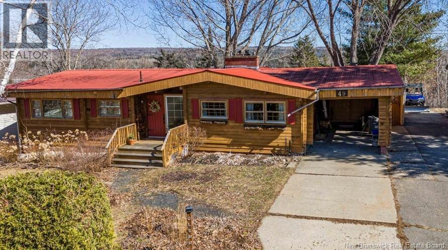 49 Pugsley Street, Nackawic, New Brunswick  E6G 1B1 - Photo 1 - NB135393