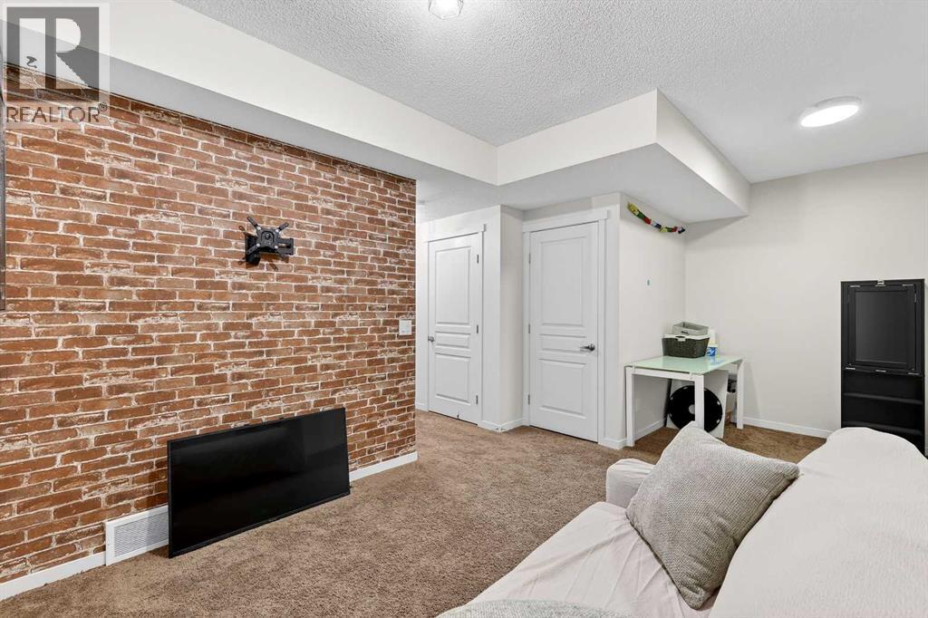 345 Mahogany Boulevard SE, Calgary, Alberta  T3M 1V1 - Photo 37 - A2284350